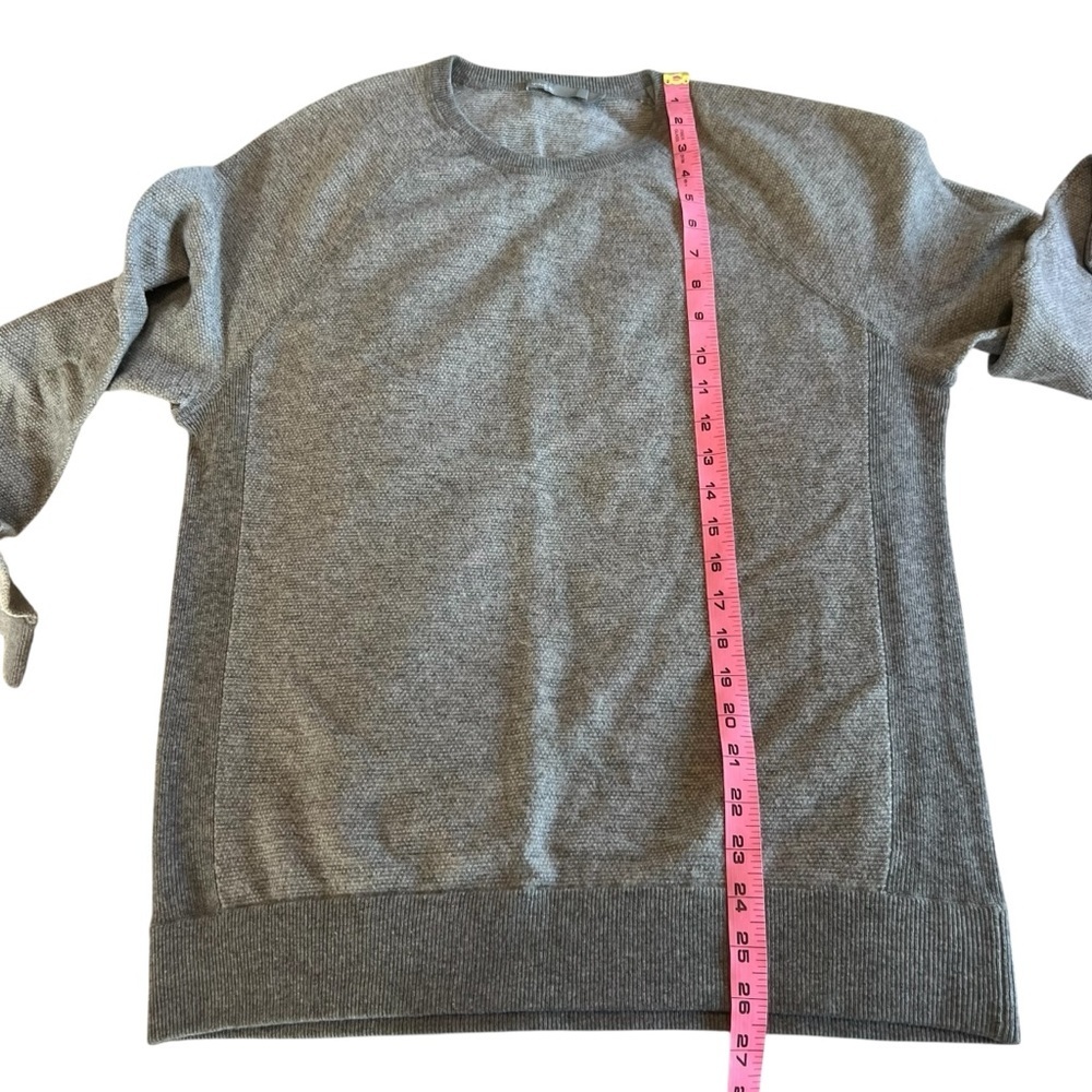 Vince Wool & Cashmere-Blend Crewneck Sweater - Picture 12 of 12
